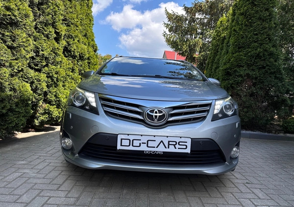 Toyota Avensis cena 43900 przebieg: 168000, rok produkcji 2013 z Limanowa małe 631